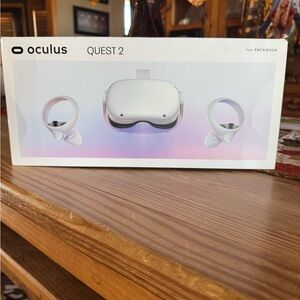 Oculus Quest 2 VR Headset - White and Gray